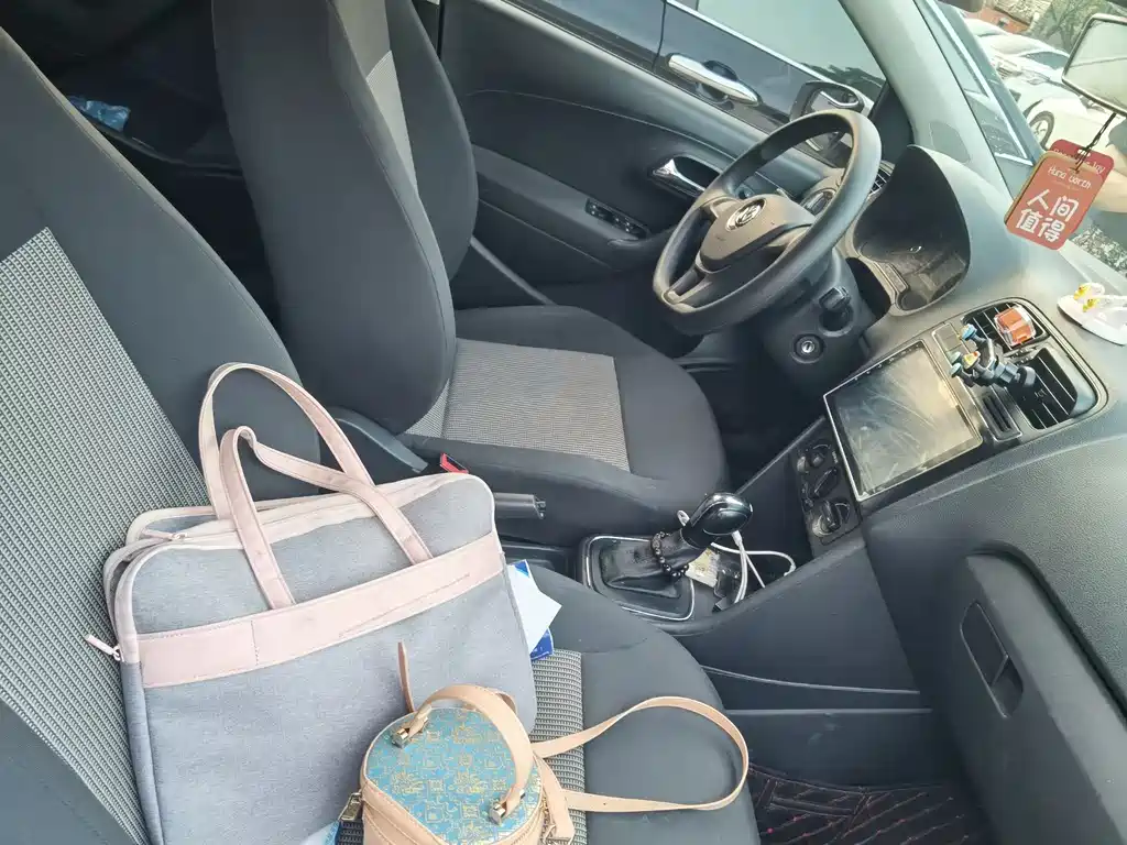 Polo 1.4 L Auto Style