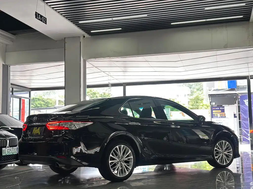 Camry 2.5 G Luxury CN-V