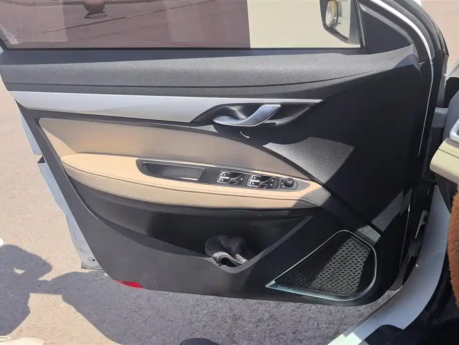 Emgrand 1.5 L Manual Luxury