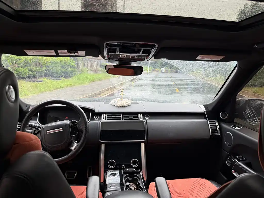Range Rover 3.0 SC V6 Vogue