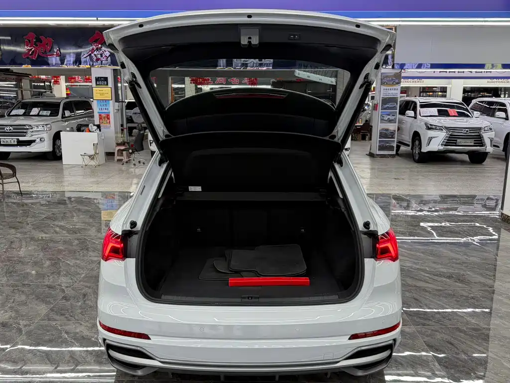 Audi Q3 35 TFSI Fashion Dynamic