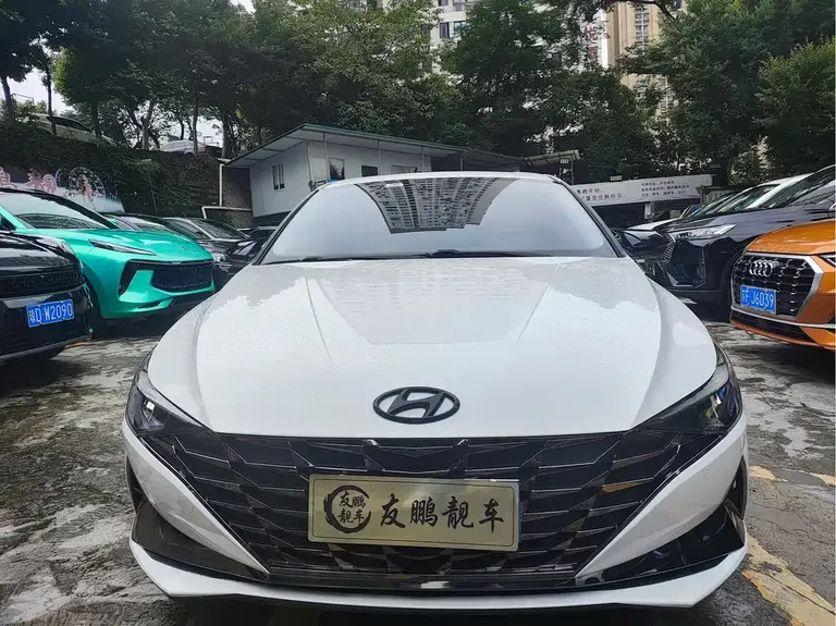 Hyundai Elantra 1.5 L CVT GLX Elite
