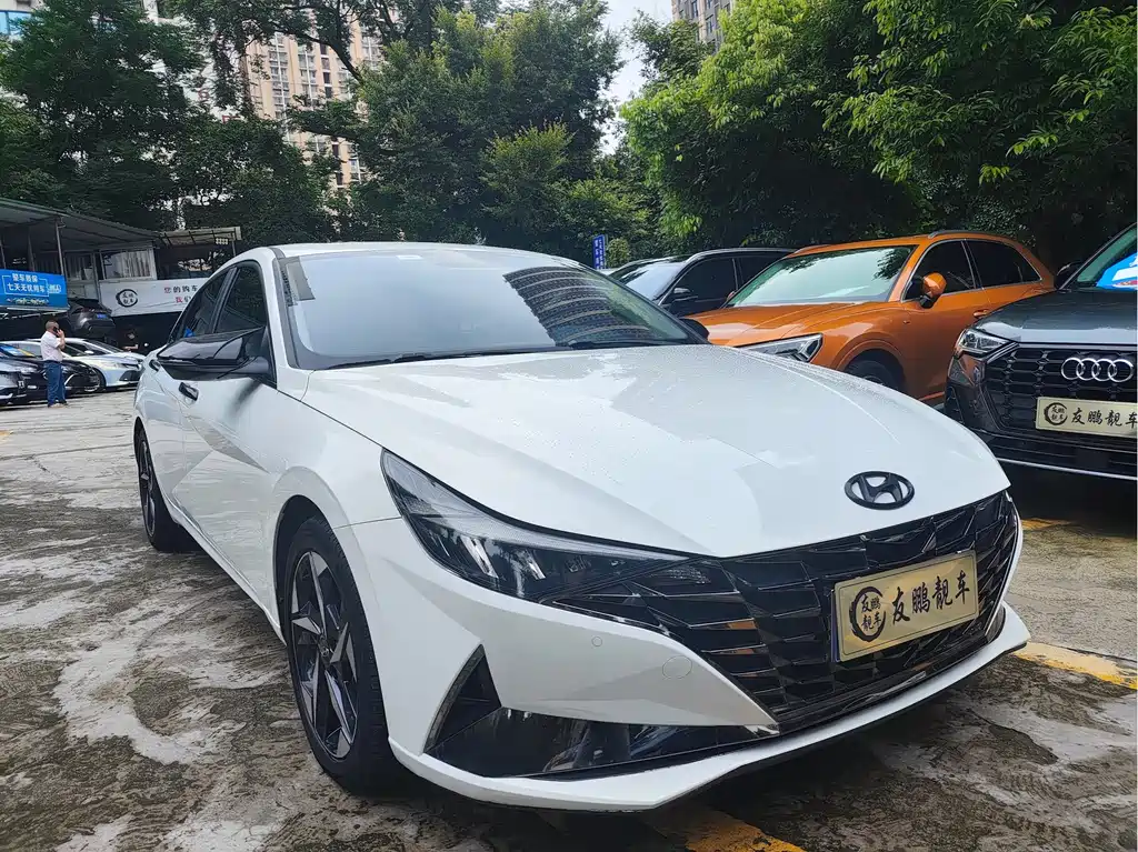 Elantra 1.5 L CVT GLX Elite