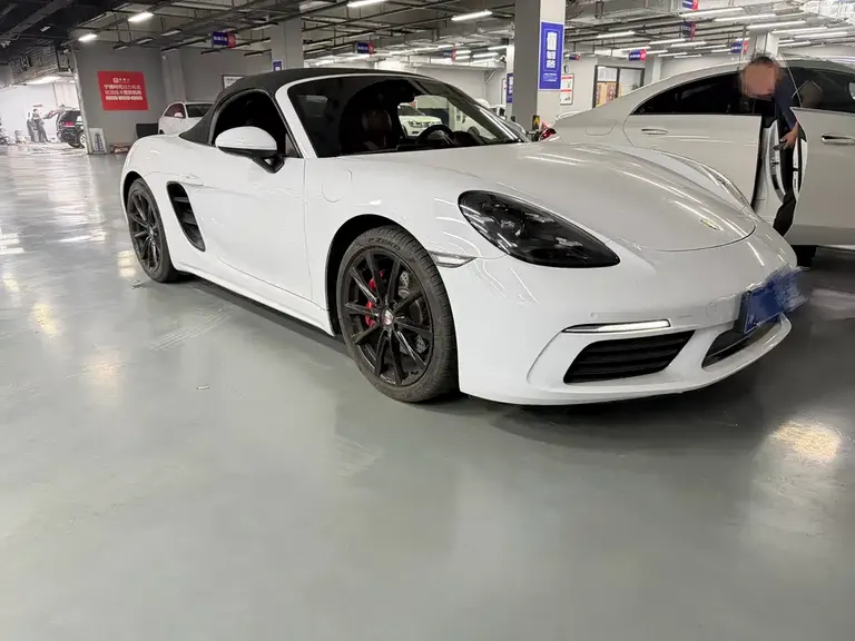 Porsche 718 Boxster 2.0 T