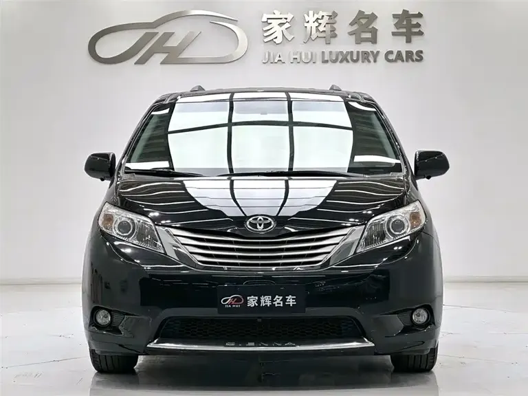 Toyota SIENNA 3.5 L 2 WD Auto