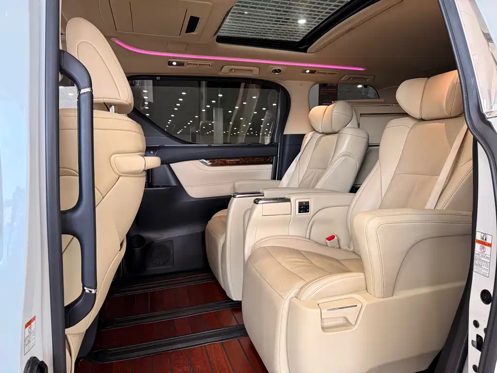 Alphard Dual Engine 2.5 L Luxury