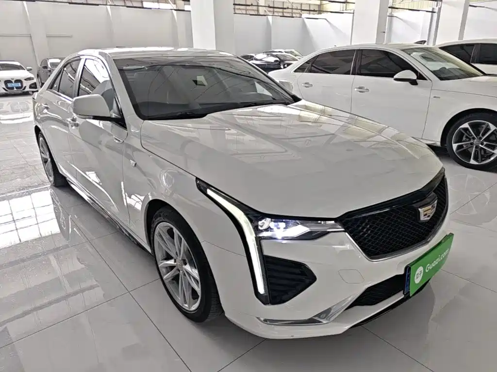 Cadillac CT4 28 T Style