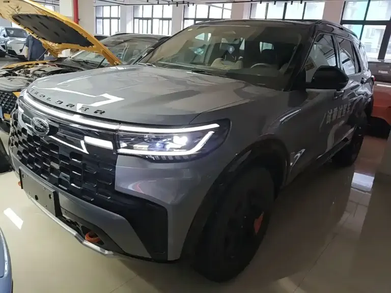 Ford Explorer 2.3 T EcoBoost Kunlun Peak 6-seat