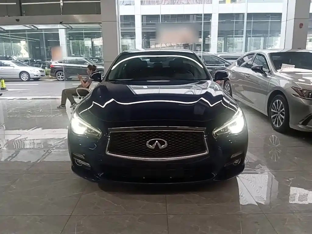 Infiniti Q50 L 2.0 T Joy