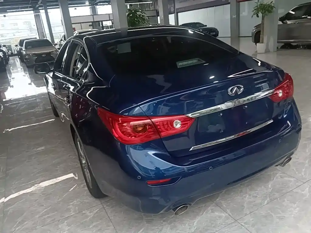 Infiniti Q50 L 2.0 T Joy