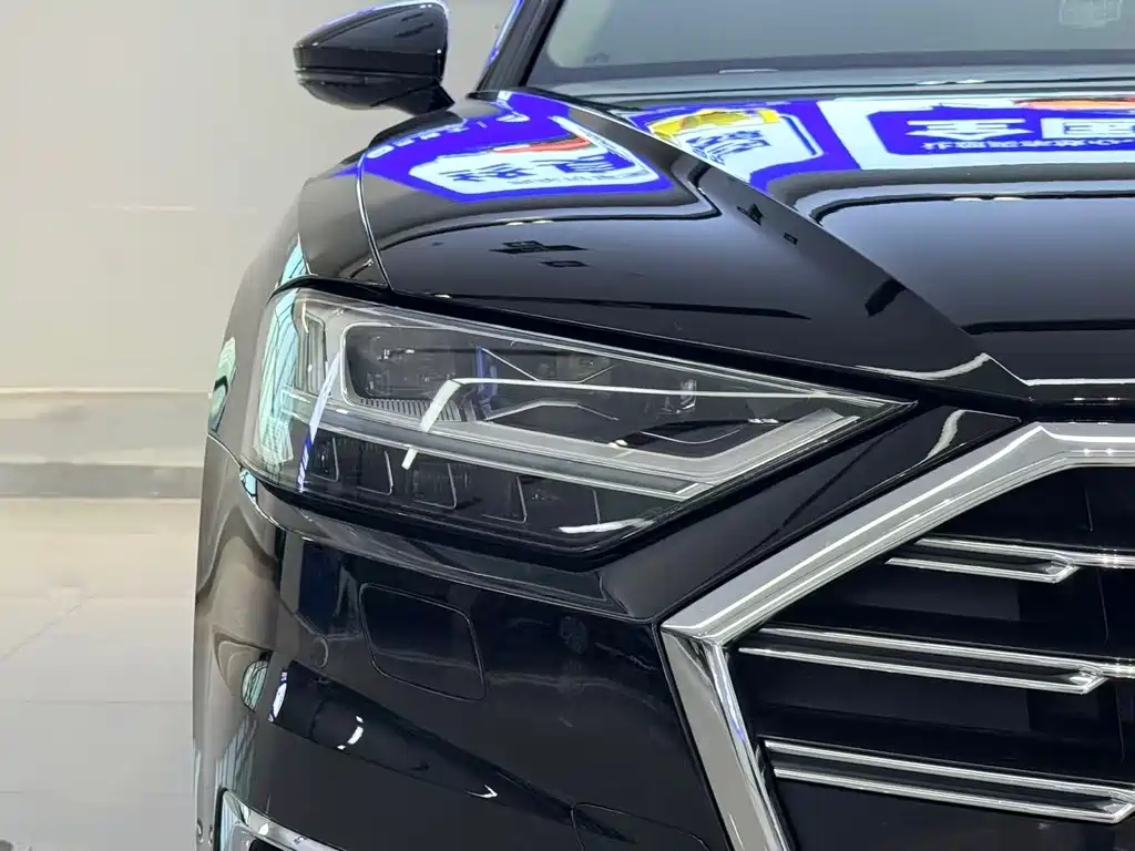 Audi A8 Plus A8 L 55 TFSI quattro Distinguished