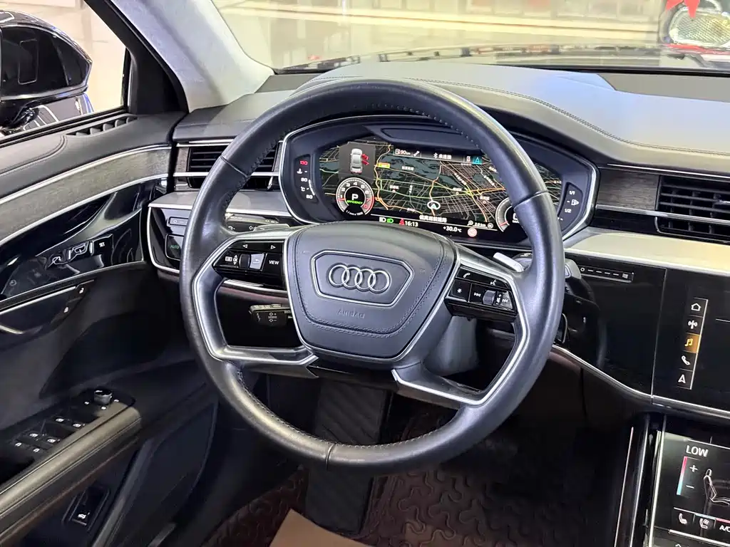 Audi A8 Plus A8 L 55 TFSI quattro Distinguished