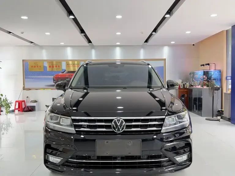 Volkswagen Tiguan L 330 TSI Auto 2 WD R-Line Premium