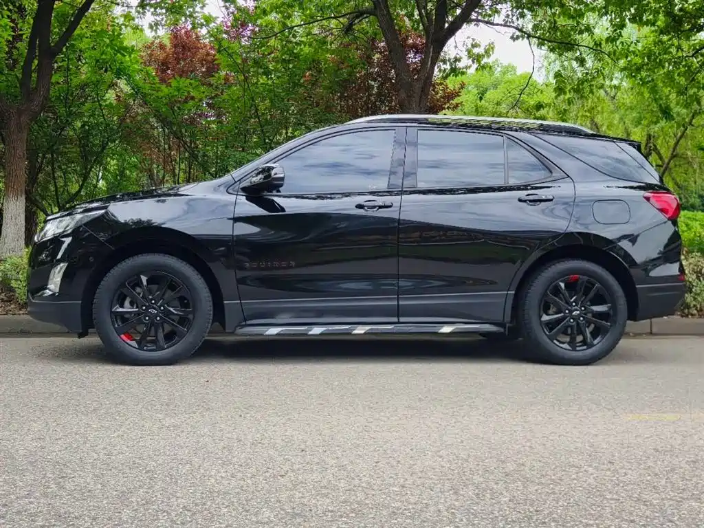 Equinox 探界者 2019款 Redline 550 T 自动四驱捍界版RS 国VI
