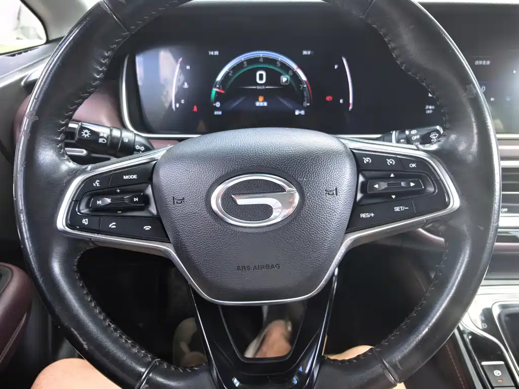 GAC Trumpchi M6 270 T DCT Luxury (7-seat)