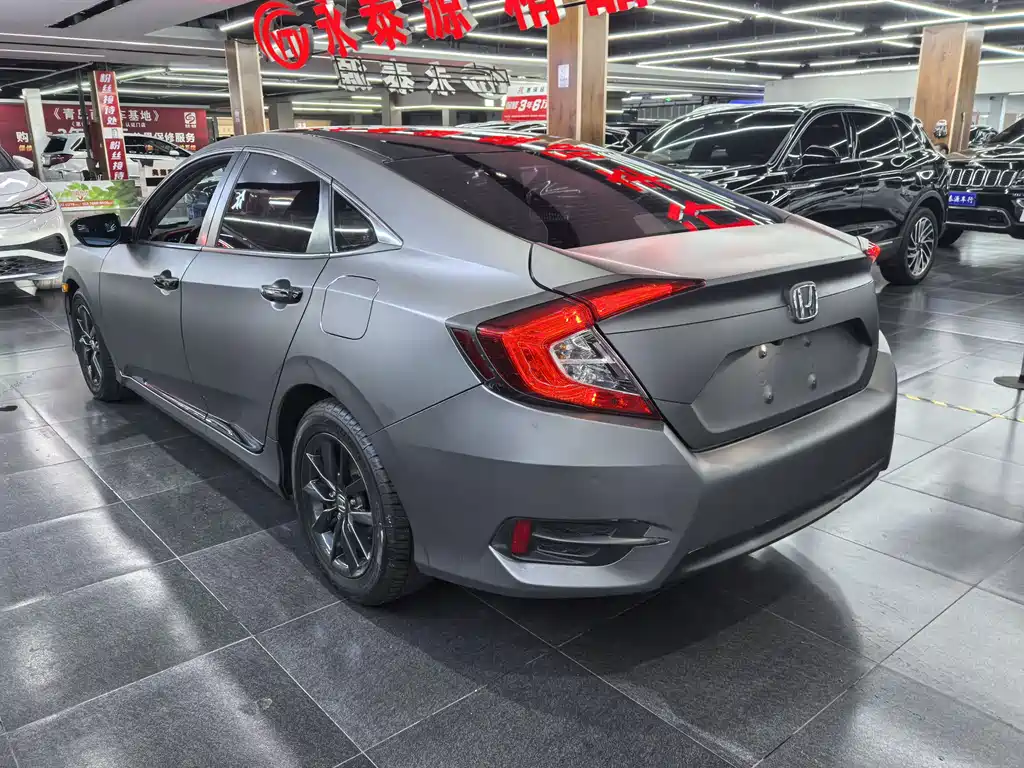 Civic 220 TURBO CVT Power Motion CN-V