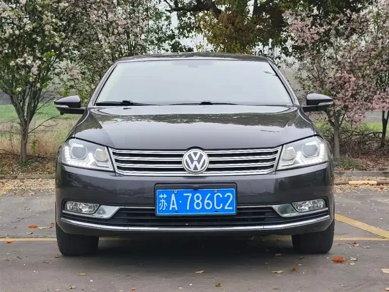 Volkswagen Magotan 3.0 FSI Flagship