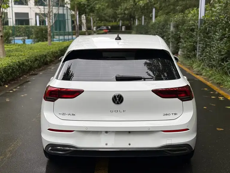 Volkswagen Golf 280 TSI DSG Pro