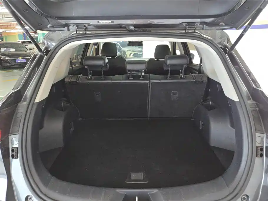 Changan CS75 PLUS 1.5 T Auto Luxury