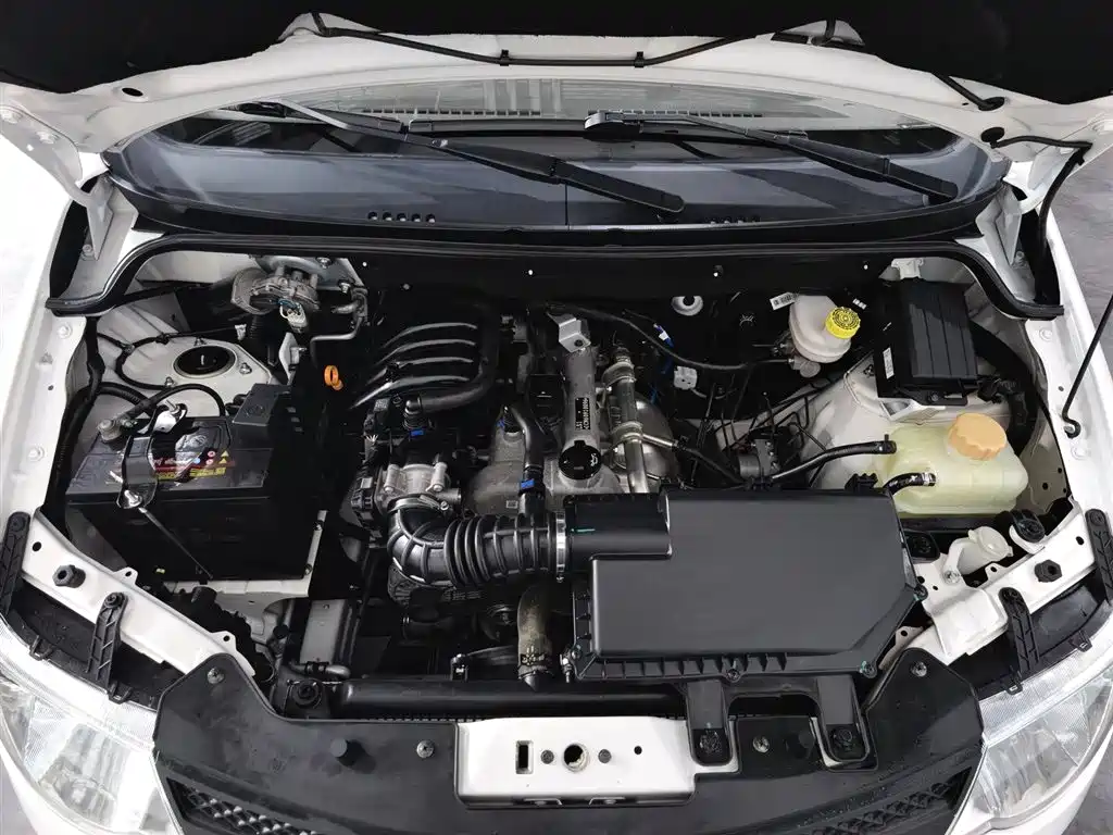 Wuling Hongguang 1.2 L S Basic CN-VI LSI