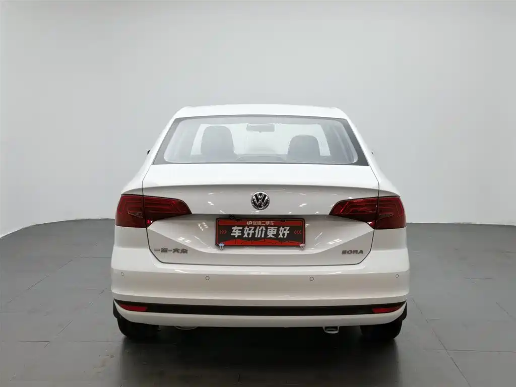 Bora Facelift Bora · Legend 1.5 L Auto Fashion CN-VI