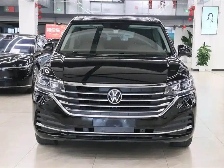 Volkswagen Viloran 330 TSI Business