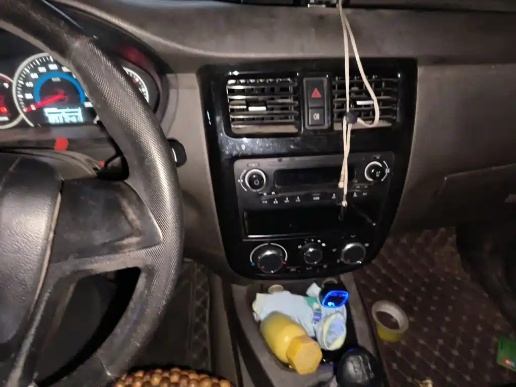 Wuling Rongguang V 1.2 L Standard
