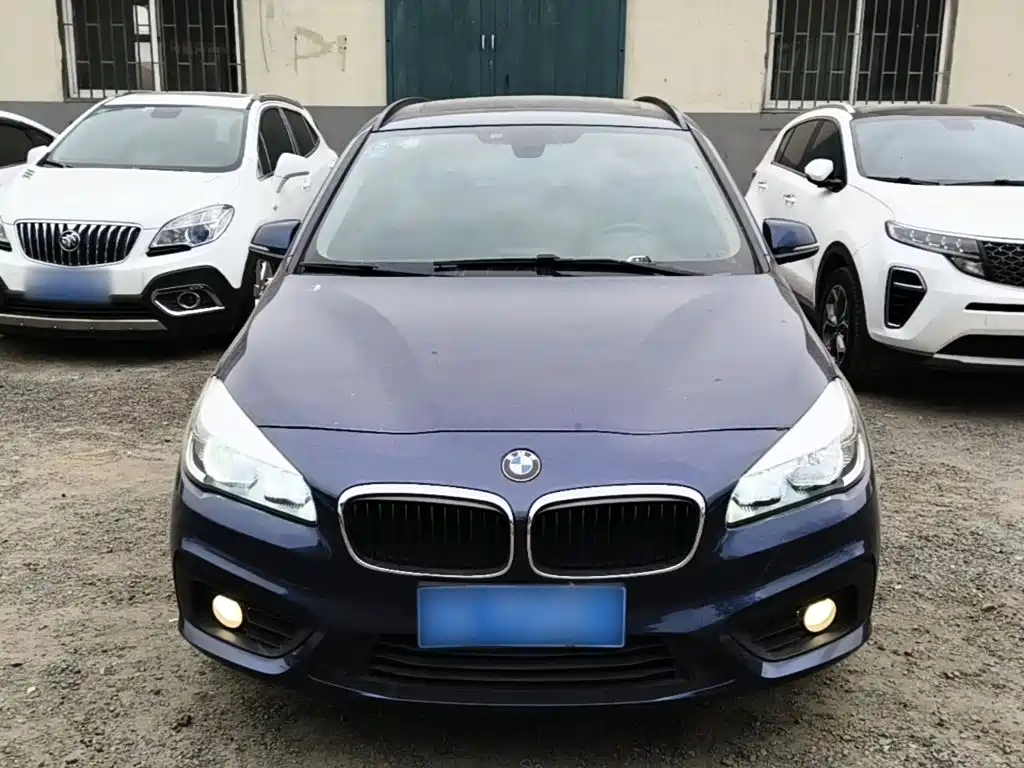 BMW 2 Series Active Tourer 218 i Leading