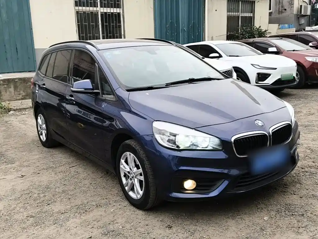 BMW 2 Series Active Tourer 218 i Leading