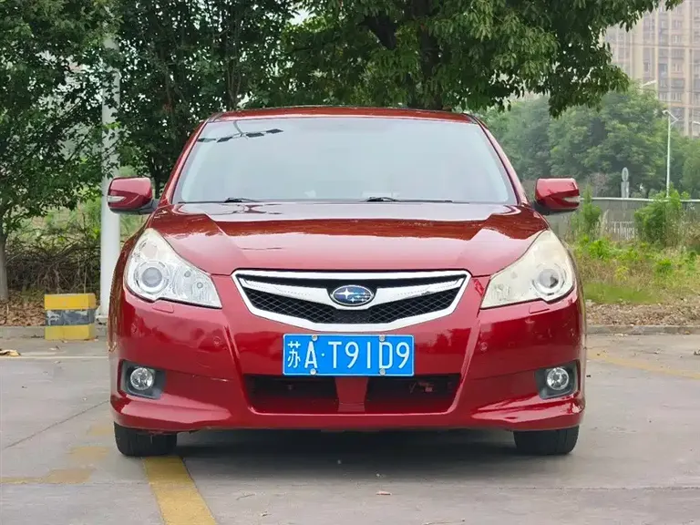 Subaru Legacy 2.0 i Luxury