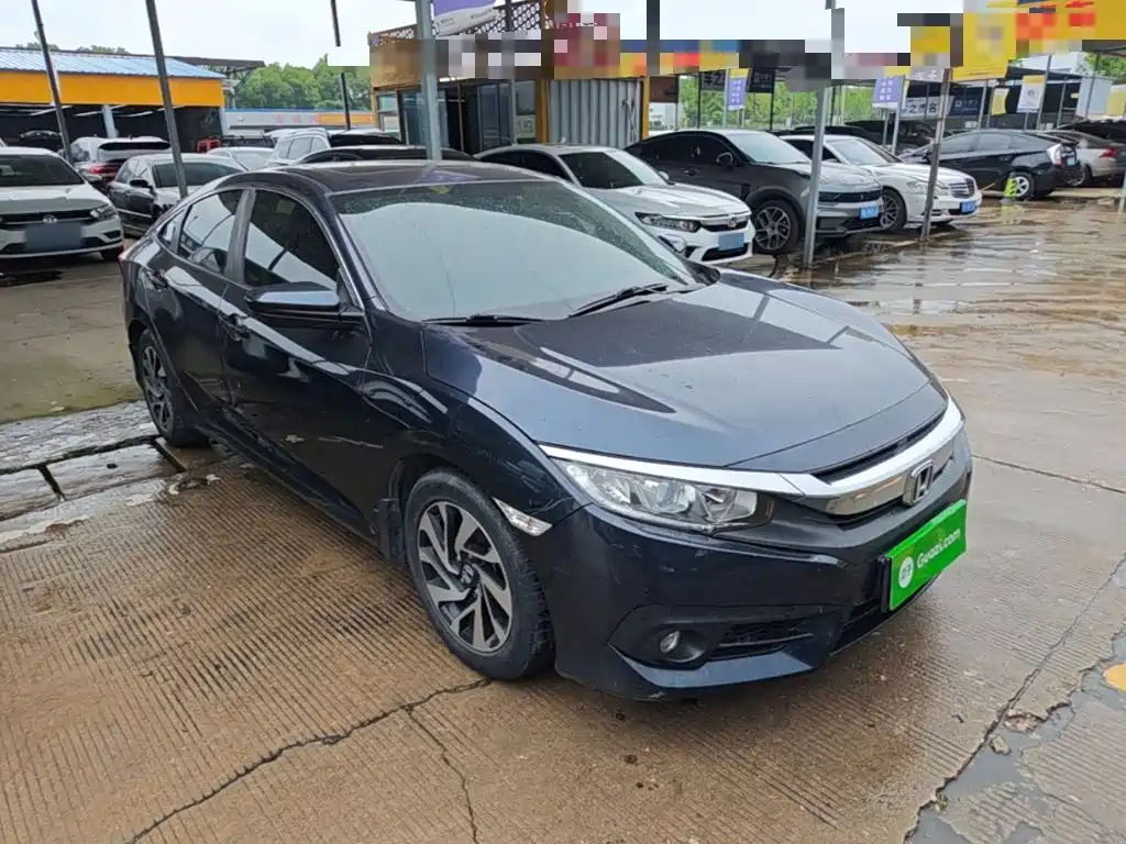Civic 220 TURBO CVT Luxury