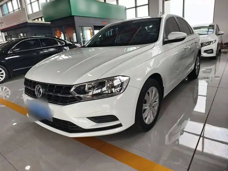 Volkswagen Bora Facelift Bora · Legend 1.5 L Auto Fashion CN-VI