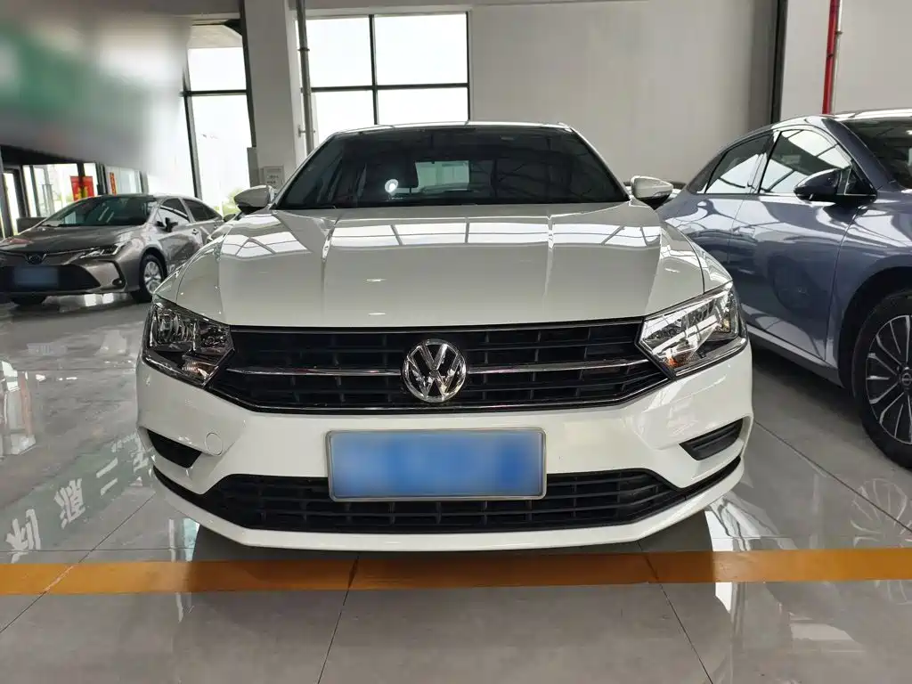 Bora Facelift Bora · Legend 1.5 L Auto Fashion CN-VI