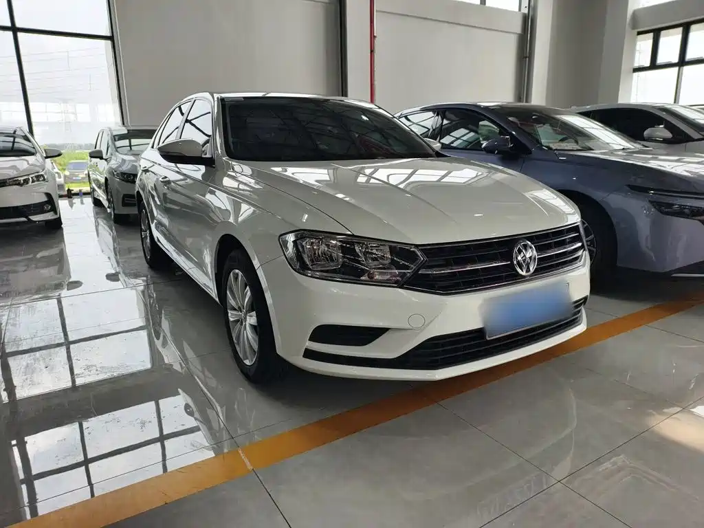 Bora Facelift Bora · Legend 1.5 L Auto Fashion CN-VI