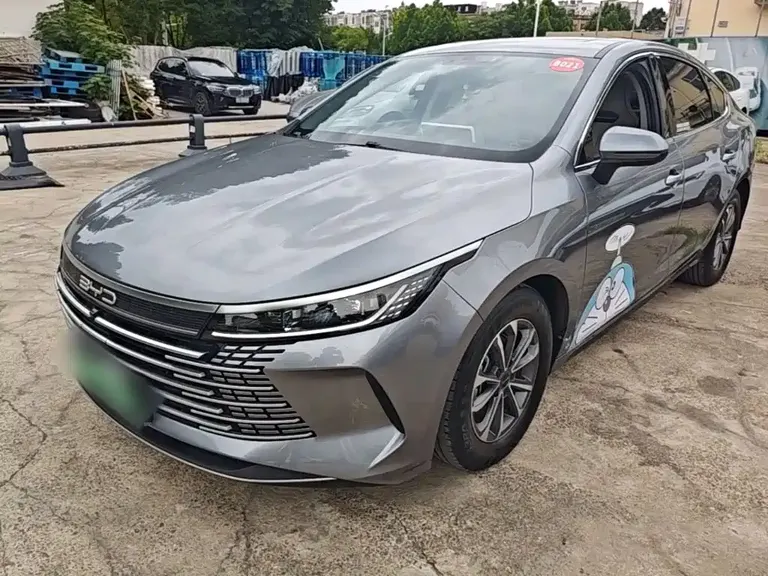 BYD Destroyer 05 Champion DM-i 55 KM Distinguished