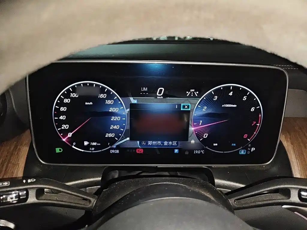 Mercedes-Benz GLC GLC 300 L 4 MATIC Dynamic 5-seat