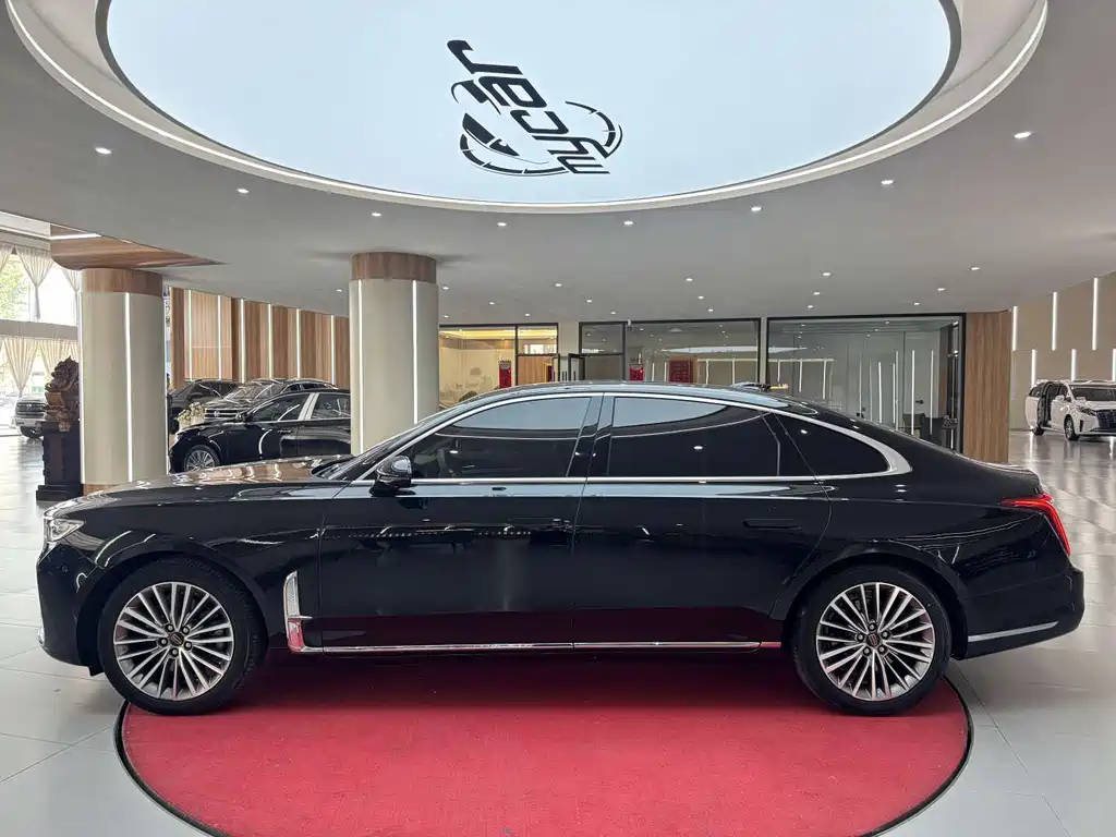 Hongqi H9 2.0 T Connected Flagship