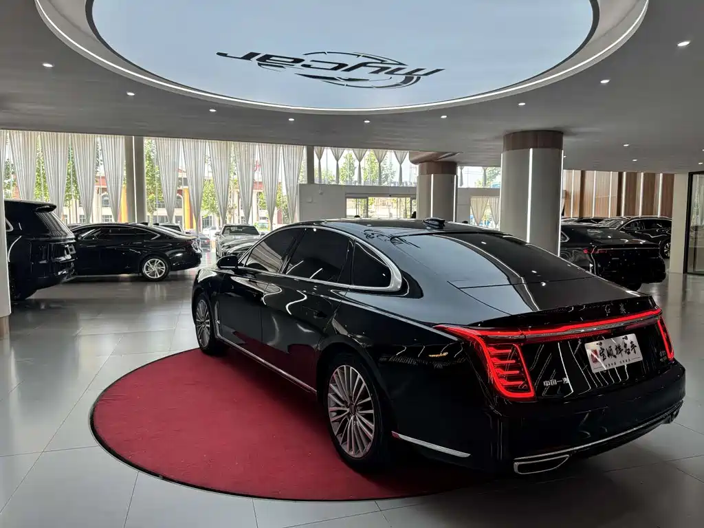 Hongqi H9 2.0 T Connected Flagship