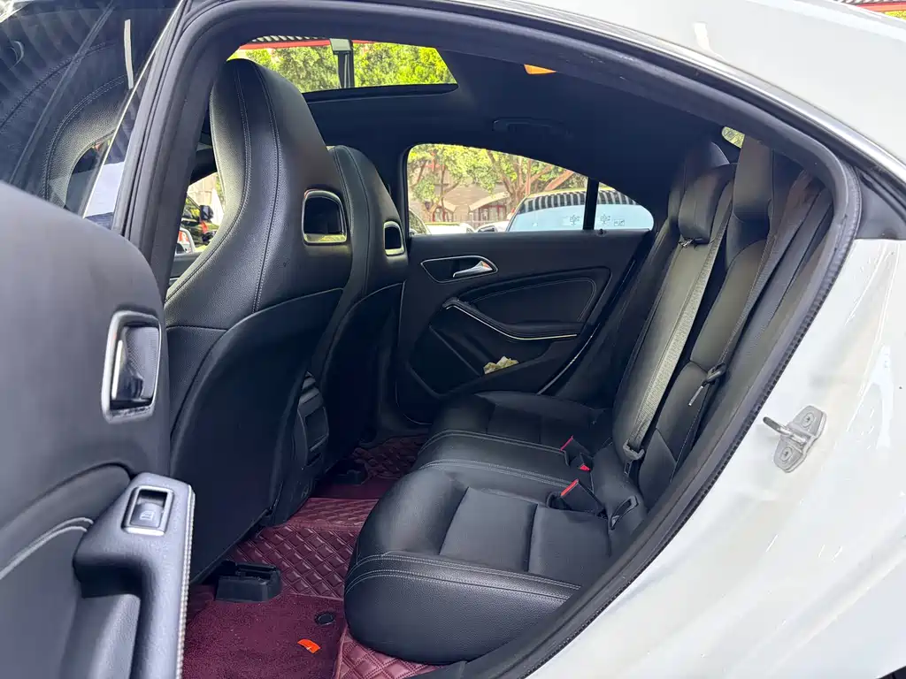 Mercedes-Benz CLA (Import) CLA 200 Fashion