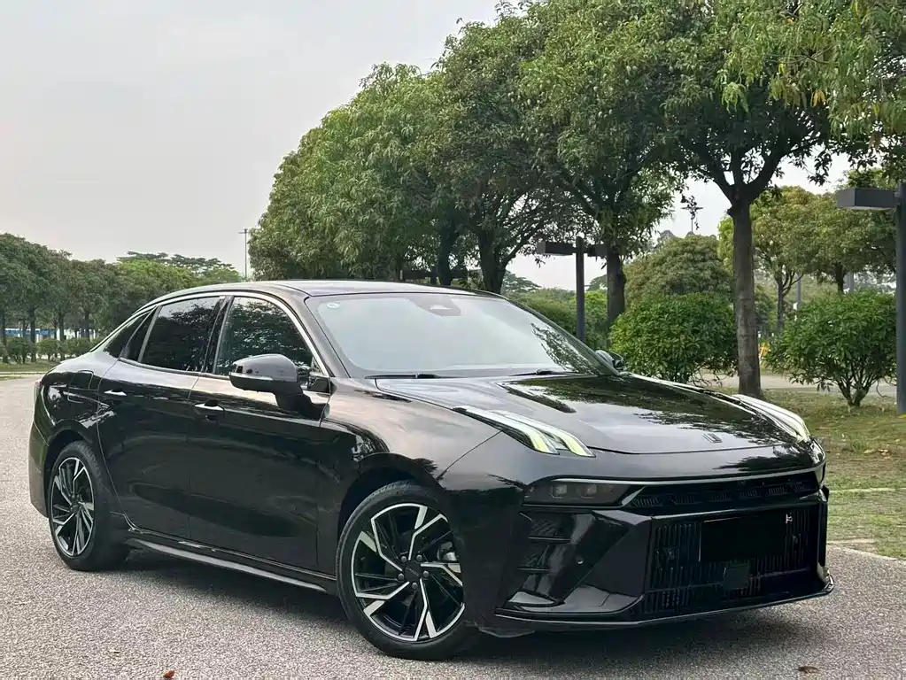 Lynk & Co 03 1.5 TD DCT Power Pro