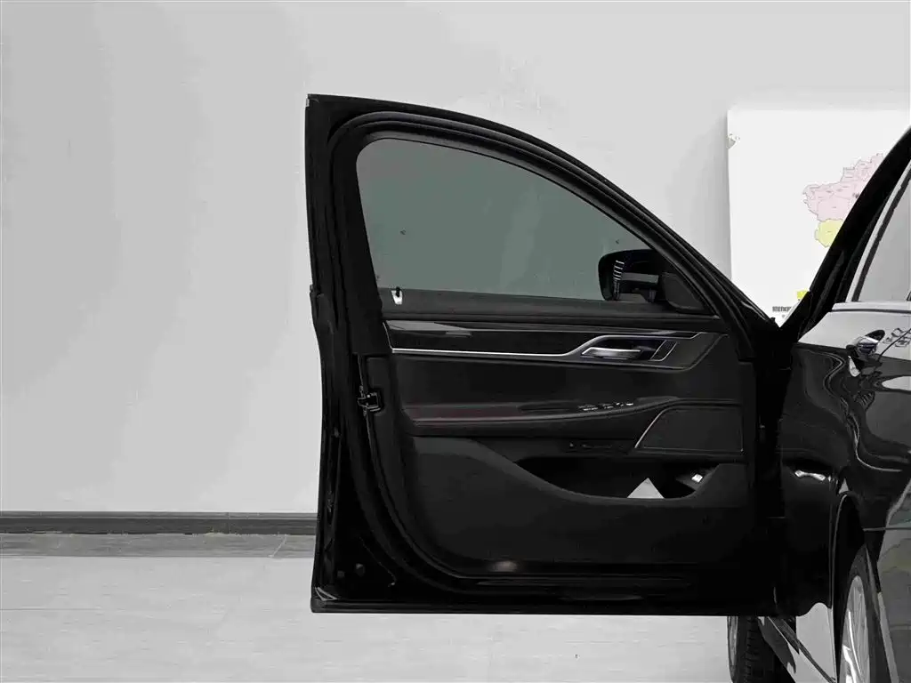 BMW 7 Series 730 Li Luxury Package