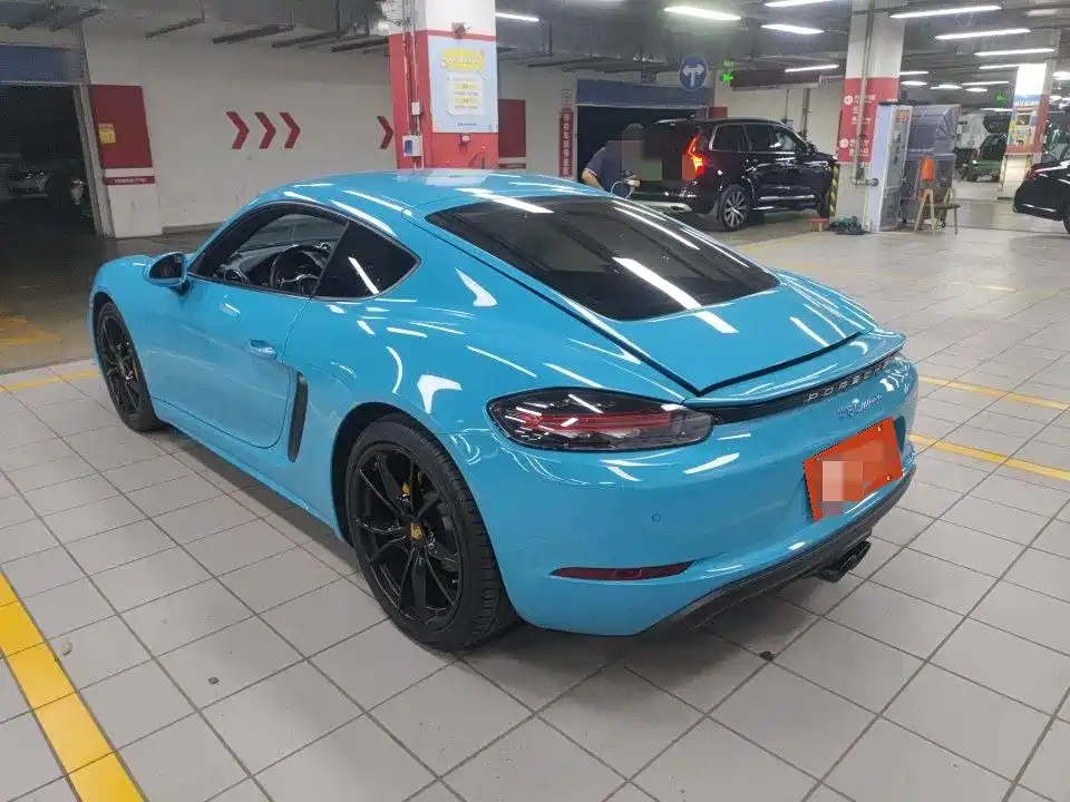 Porsche 718 Cayman 2.0 T