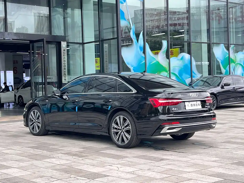 Audi A6 L 45 TFSI quattro Select Dynamic