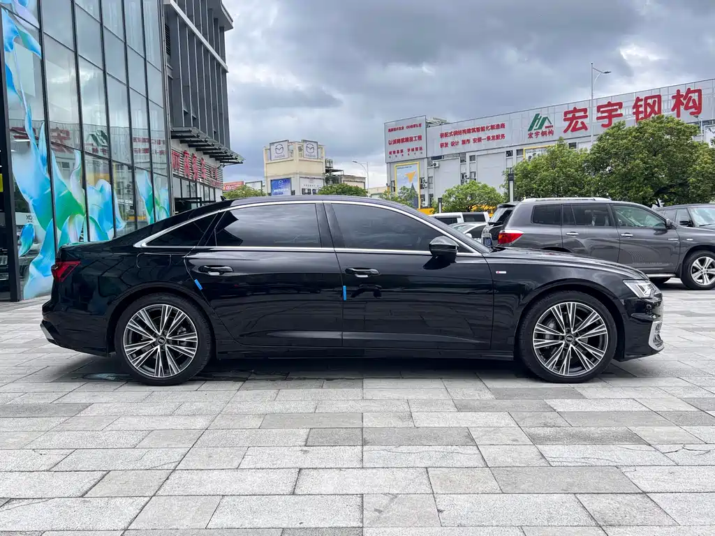 Audi A6 L 45 TFSI quattro Select Dynamic