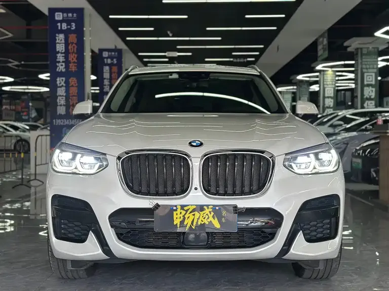 BMW X3 xDrive30 i Leading M Sport Package