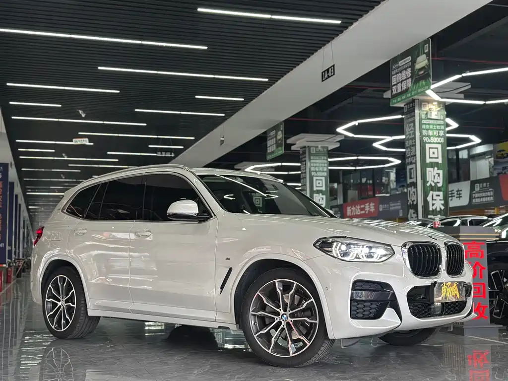 BMW X3 xDrive30 i Leading M Sport Package