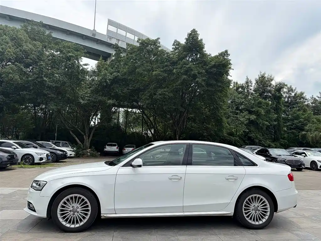 Audi A4 L 35 TFSI Collector Auto Standard