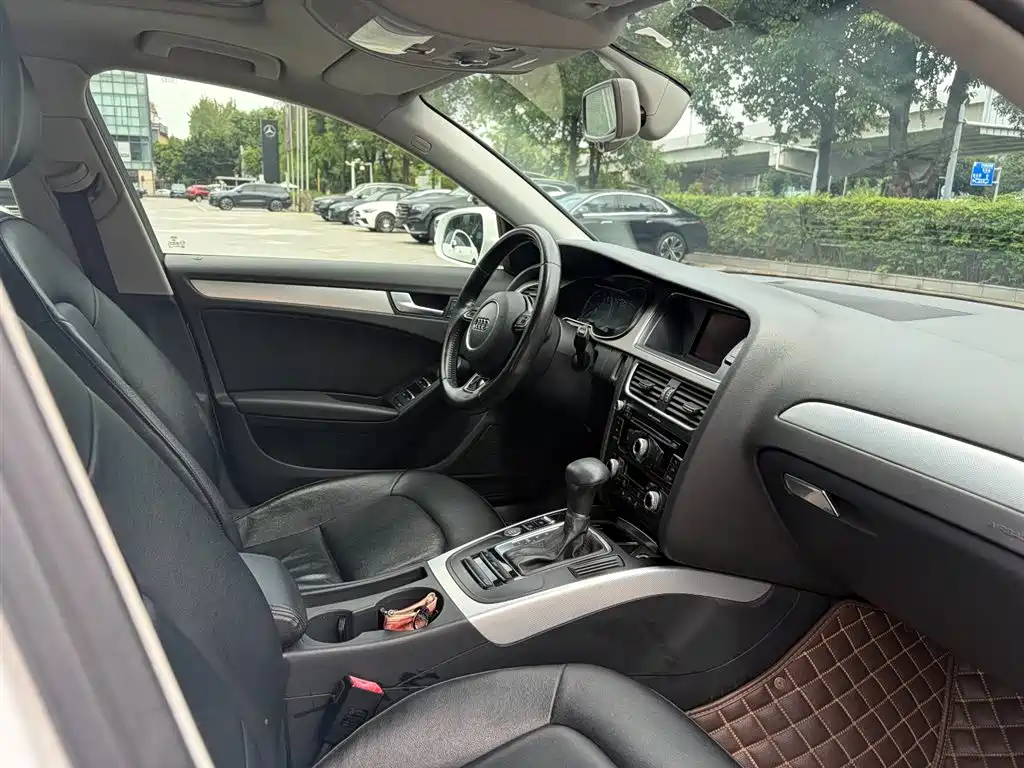 Audi A4 L 35 TFSI Collector Auto Standard