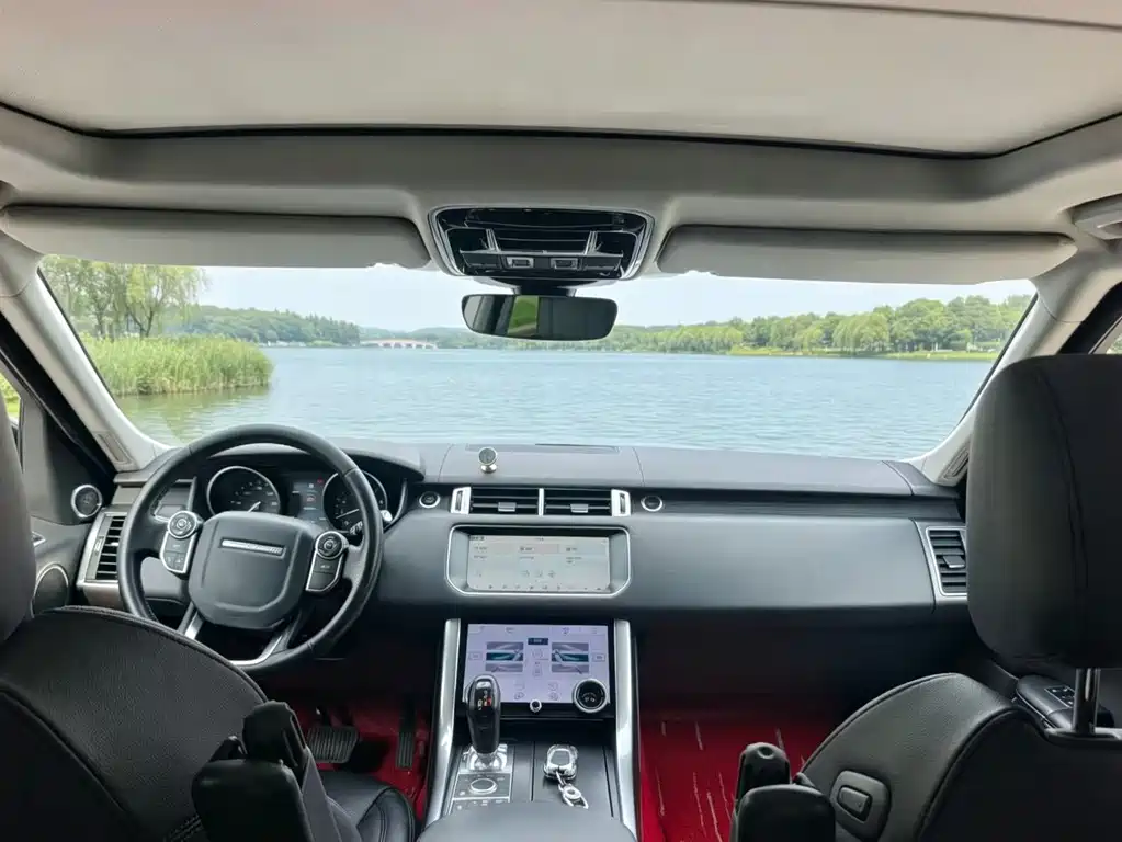 Range Rover Sport 3.0 SC V6 SE