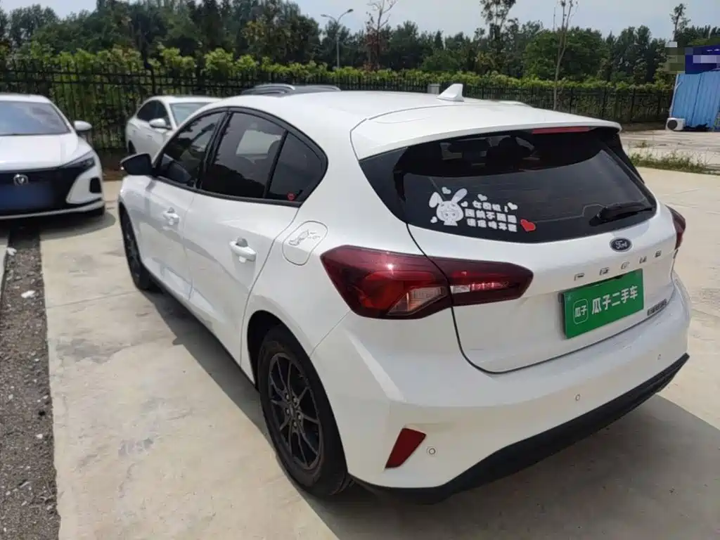 Focus Hatchback EcoBoost 180 Auto Racing